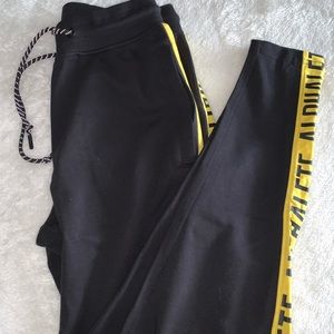 alphalete joggers